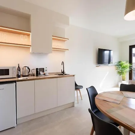 Premium Penthouse *
